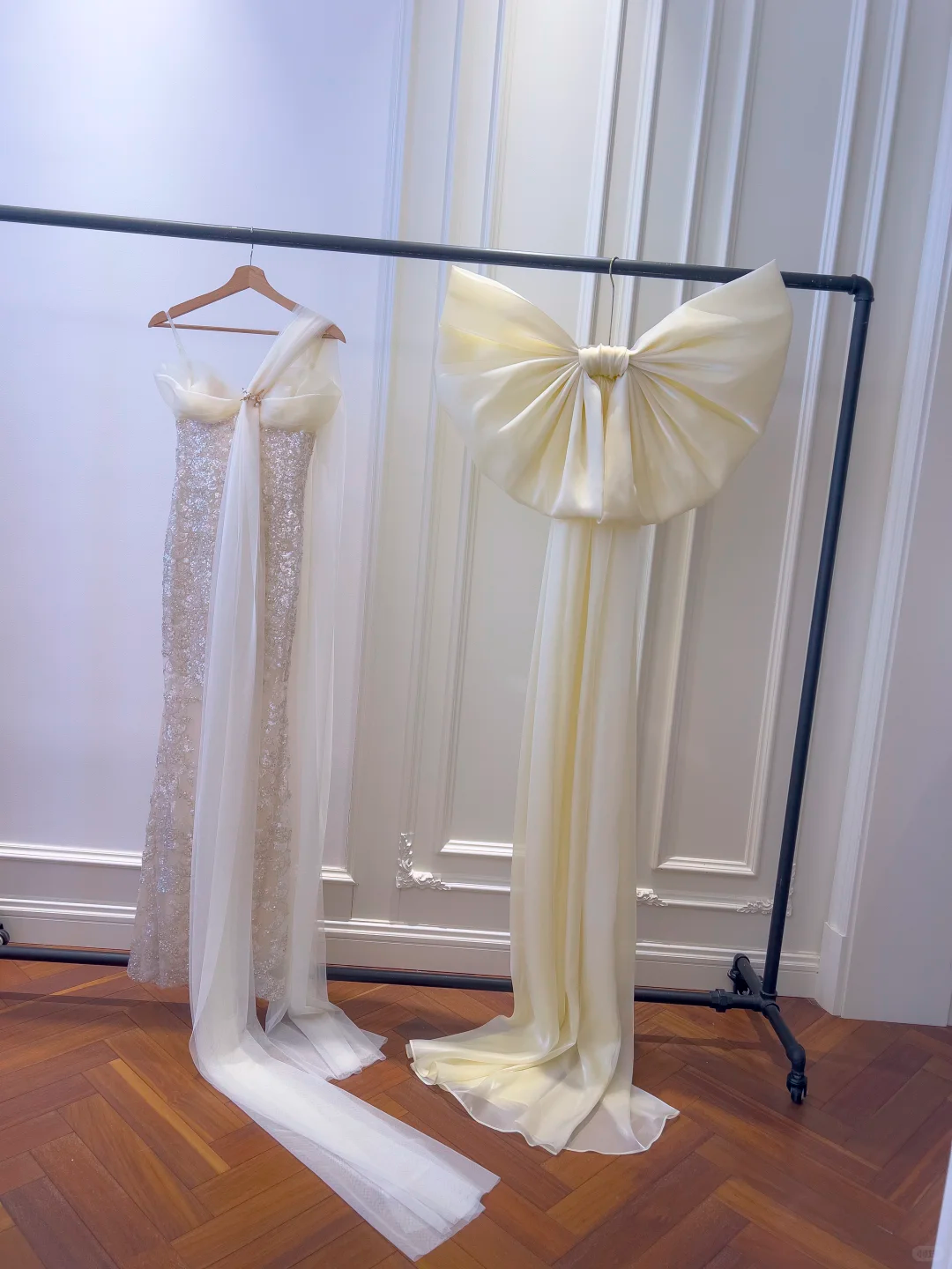 Elegant Pastel Yellow Sequin Mermaid Evening Dress,Spaghetti Straps Long Prom Dress With Bow D2941