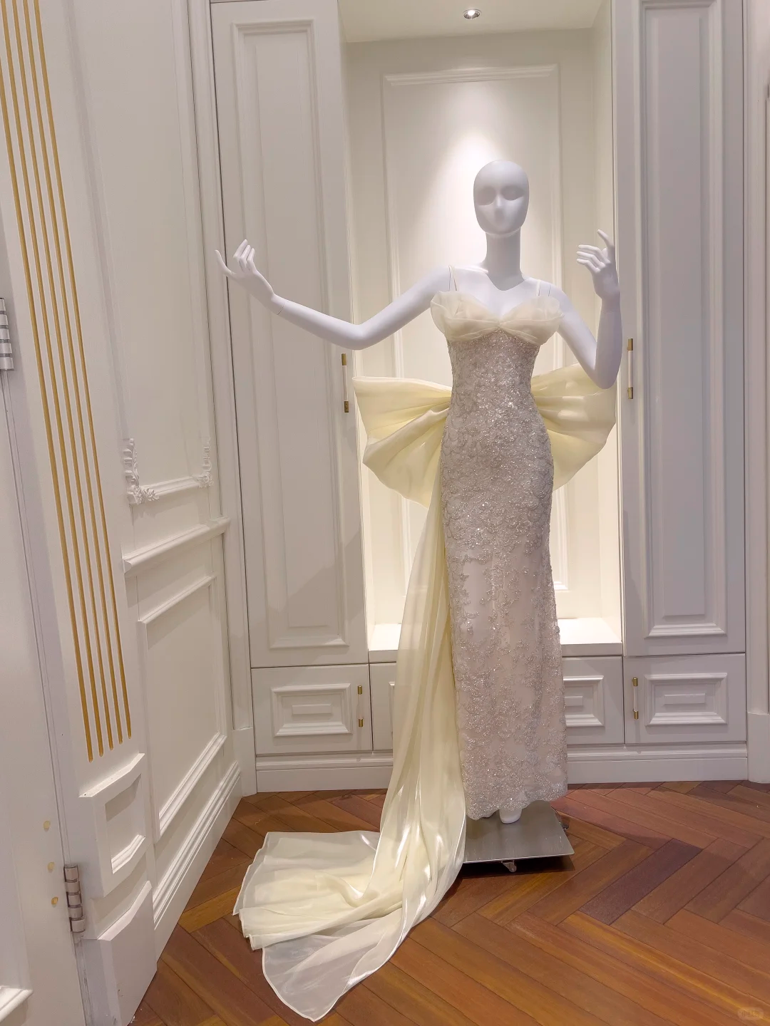 Elegant Pastel Yellow Sequin Mermaid Evening Dress,Spaghetti Straps Long Prom Dress With Bow D2941