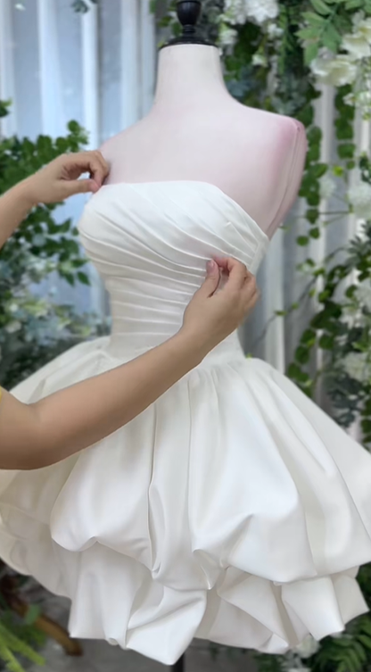 Elegant Strapless White Satin Pleated A Line Short Homecoming Dress Birthday Outfits D2833