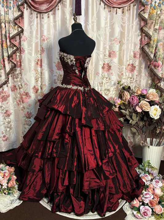 Vintage Strapless Ball Gown Burgundy Satin Layered Formal Quinceanera Dress Sweet 16 Dress With Appliques D2018