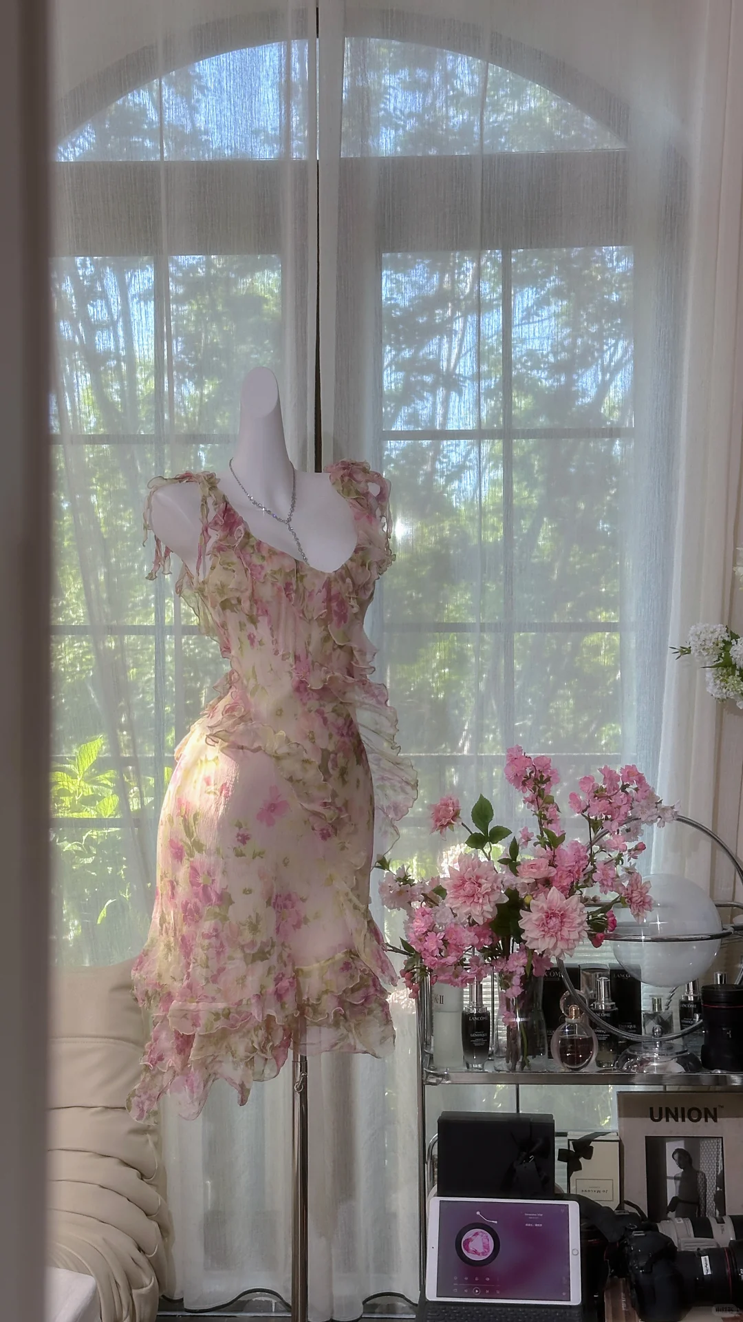 Cute Pink V Neck Chiffon Print Floral Ruffles Short Homecoming Dress 15th Birthday Outfits D2525