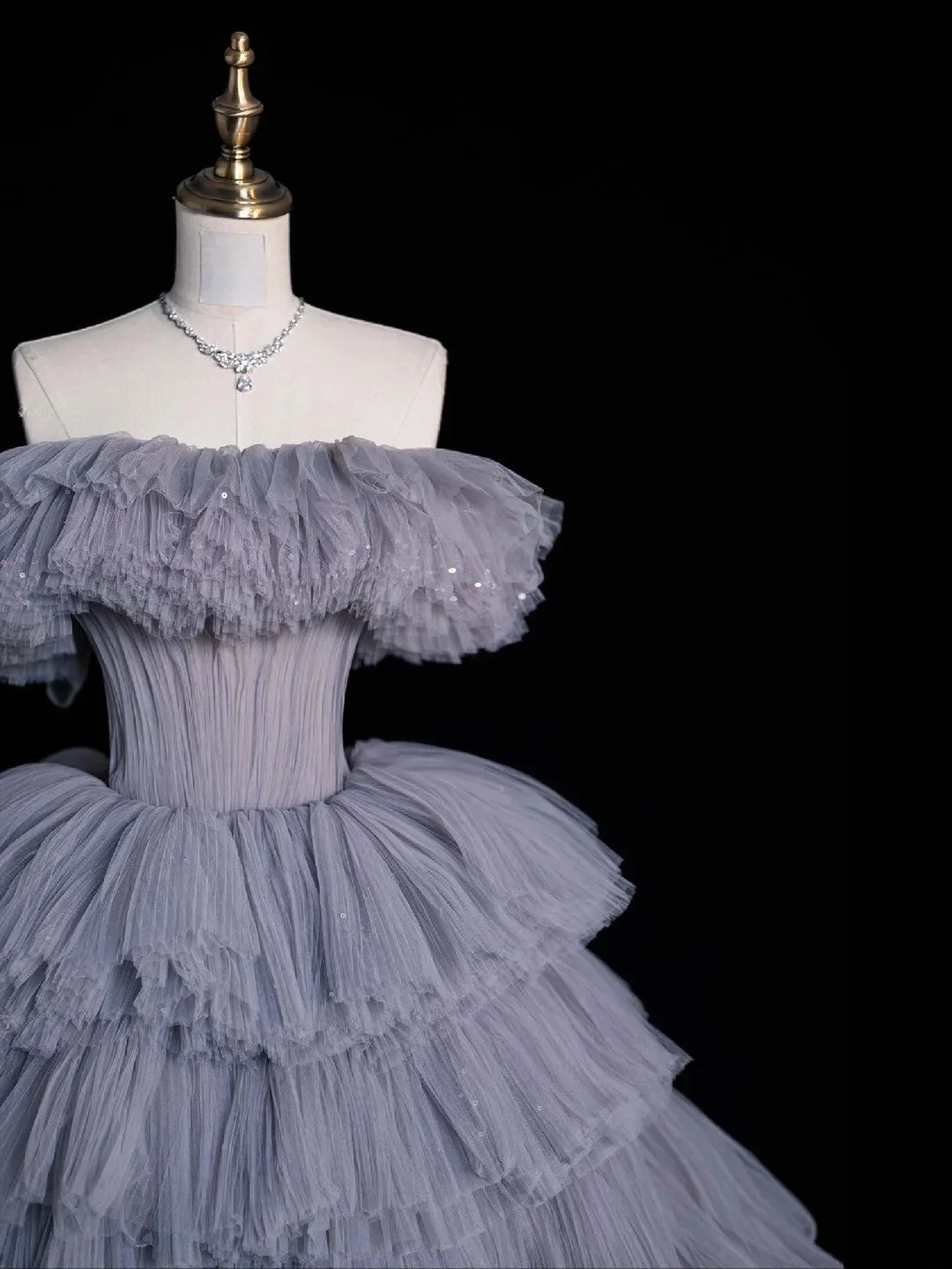 Modest Ball Gown Off The Shoulder Grey Blue Tulle Layered Birthday Quinceanera Dress Sweet 16 Dress D4529