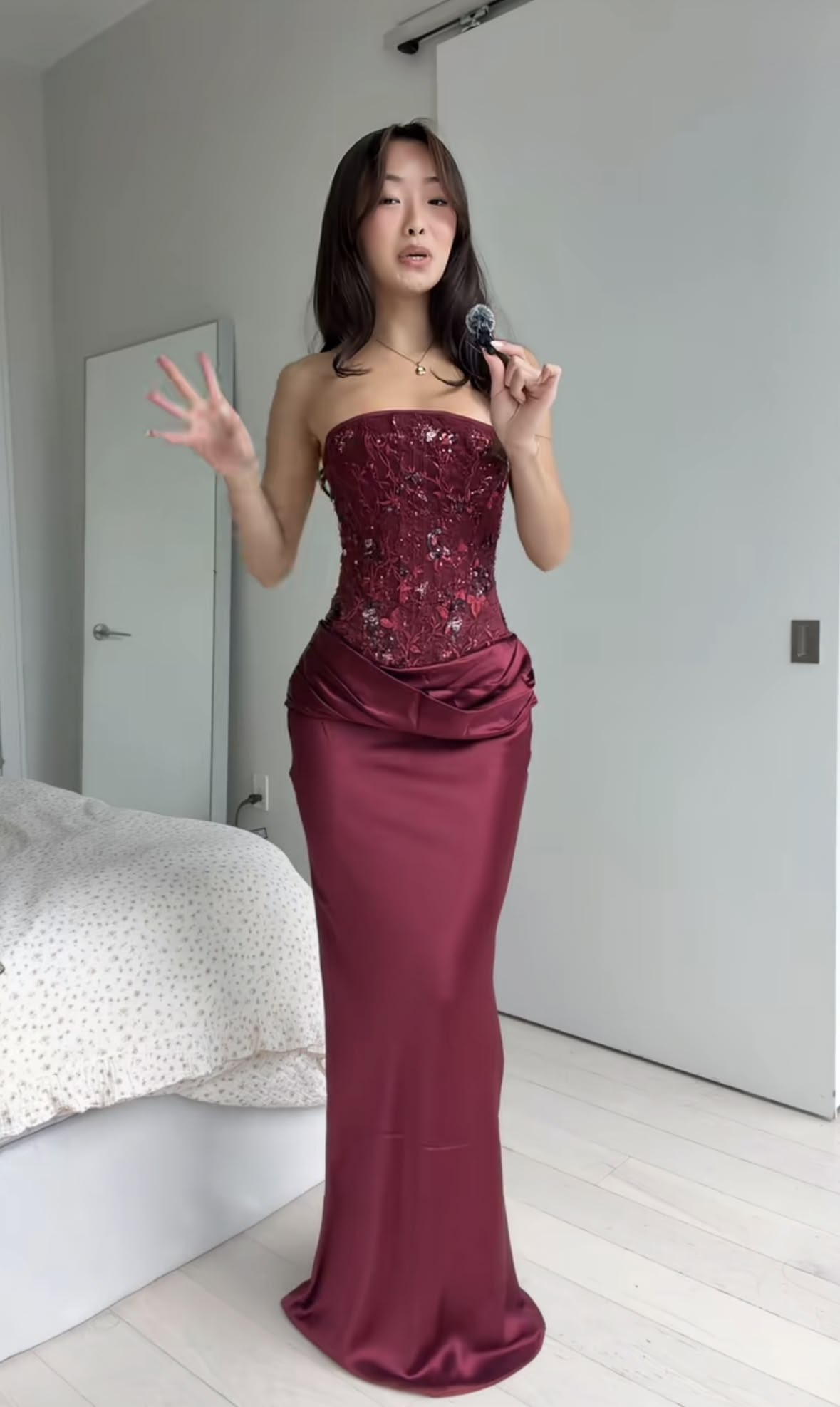Gorgeous Strapless Burgundy Satin Lace Beaded Mermaid Long Prom Dress Evening Dress D5410