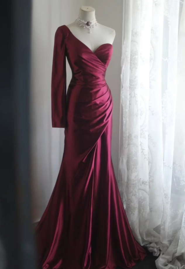 Vintage Burgundy One Shoulder Satin Pleated Long Wedding Guest Dress Formal Slit Party Dress D2325