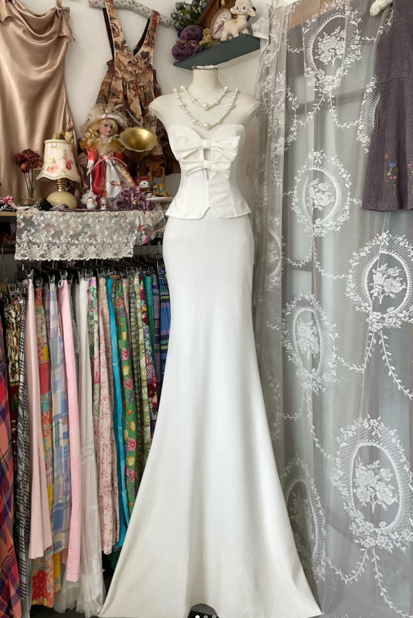 Elegant Strapless Satin Mermaid White Prom Dress Party Gown D1242