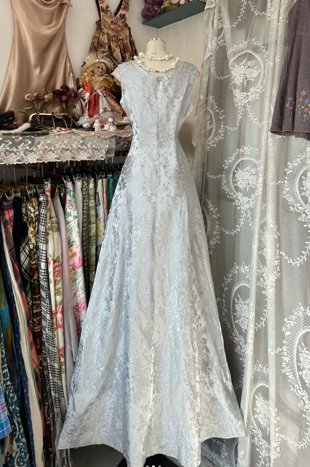 Vintage Sleeveless Satin Print Floral A Line Long Wedding Guest Dress Evening Dress D1667