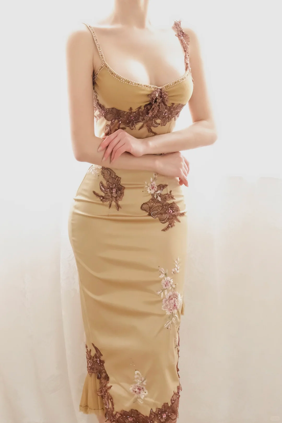 Vintage Spaghetti Straps Satin Beaded Appliques Sheath Long Prom Dress Party Dress D2709
