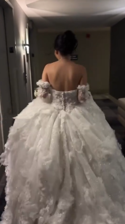 Classy Off The Shoulder Tulle Sequin Appliques White Bridal Dress Formal Wedding Dress D1050