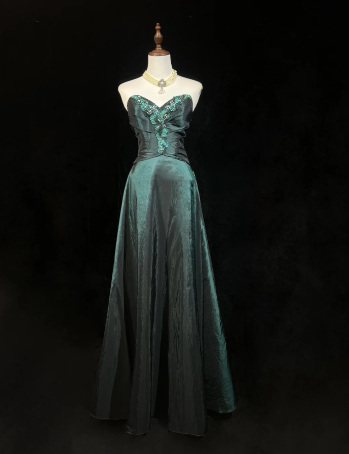 Unique Sweetheart Neck Green Satin Beaded Appliques A Line Wedding Guest Dress Long Birthday Party Dress Evening Gown D2062