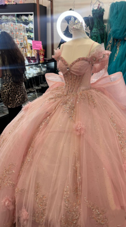 Beautiful Spaghetti Straps Pink Tulle Sequin Beaded Appliques Princess Quinceanera Dress Sweet 16 Dress D1630