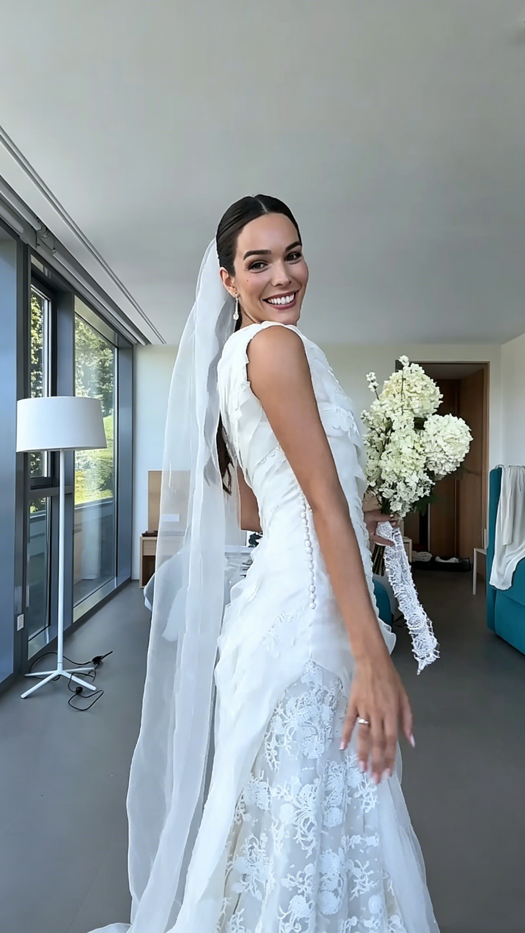 Glamorous One Shoulder Tulle Pleated Lace Mermaid Long Wedding Dress,White Bridal Dress D3900