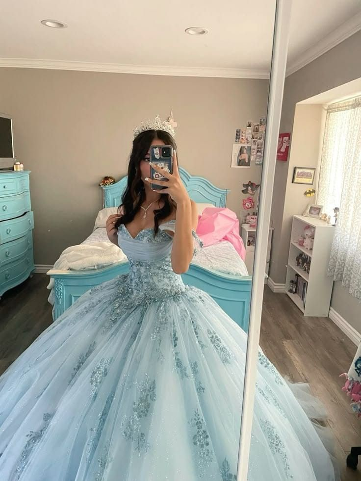 Classy Off The Shoulder Blue Tulle Appliqued Ball Gown Sweet 16 Dress D1335