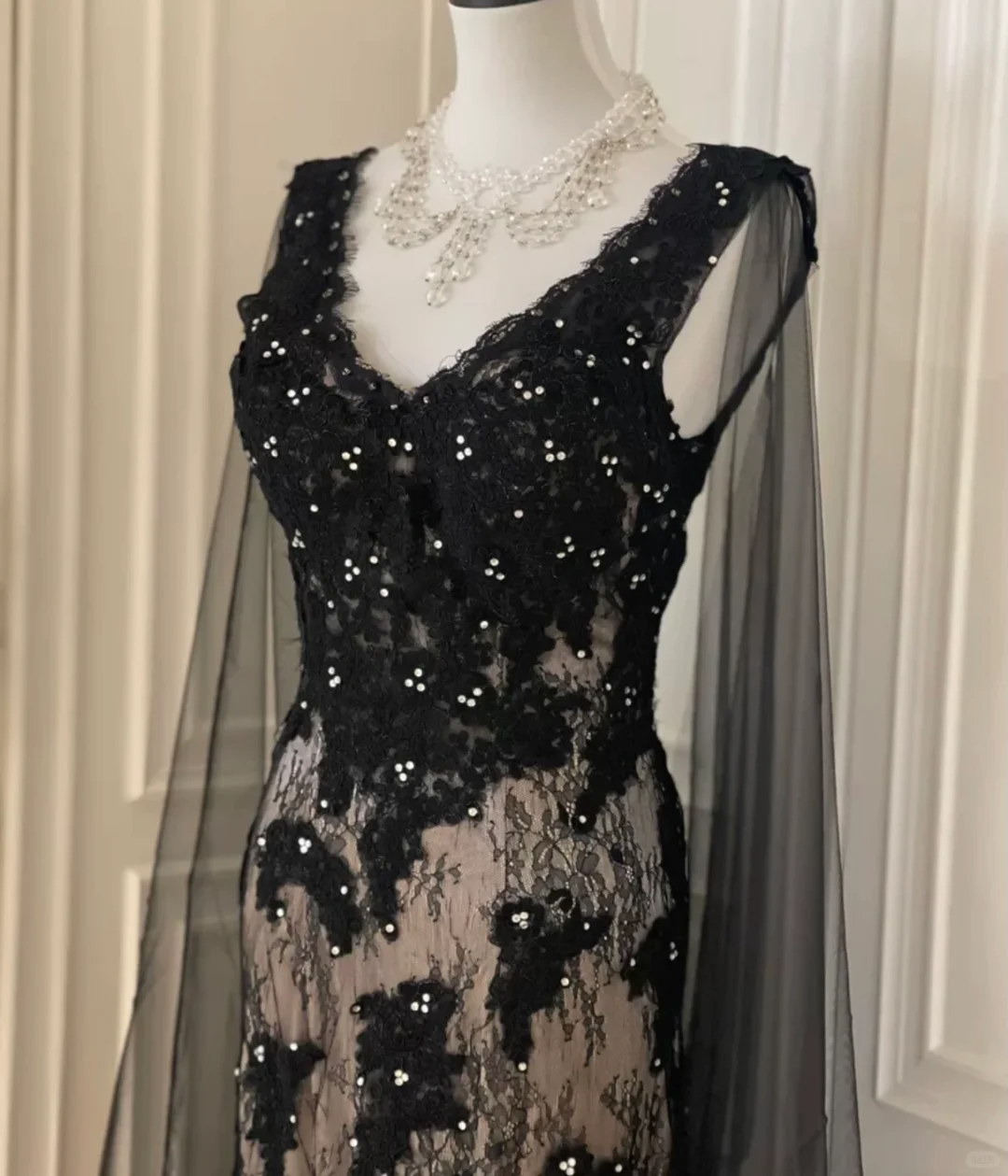 Elegant Black Lace Appliques Beaded Mermaid Evening Dress Long Birthday Prom Gown D3103