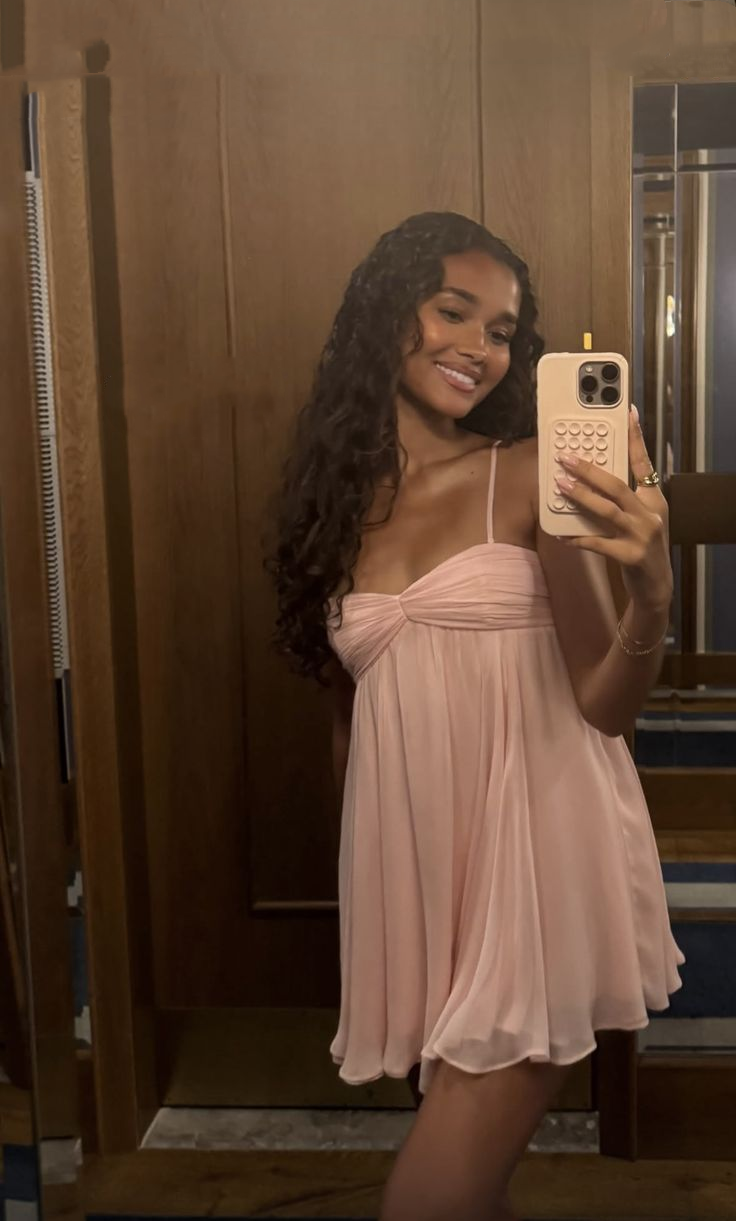 Sweet Spaghetti Straps Chiffon Short Prom Dress Pink Short 9th Grade Homecoming Dress D4663