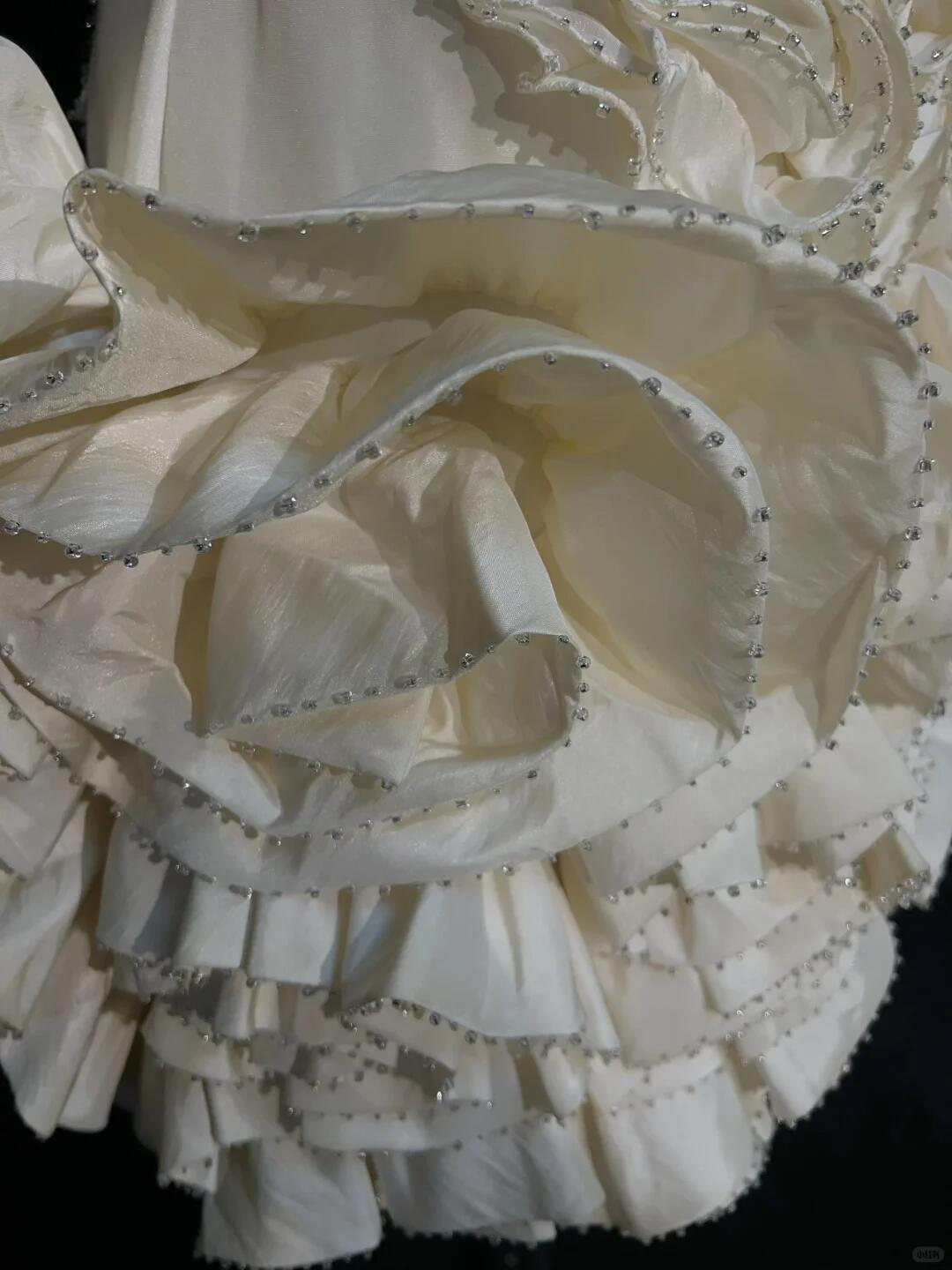 Elegant Off White Satin Ruffle Beaded A Line Short 9th Grade Homecoming Dress,Strapless Short Birthday Outfits D3377