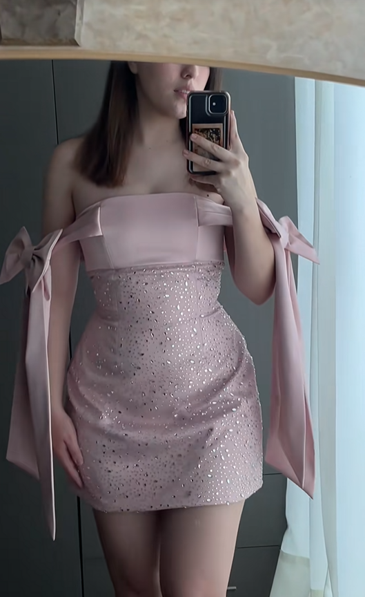 Elegant Pink Satin Beaded Sheath Short 6th Grade Homecoming Dress,Bow Strapless Mini Prom Dress D3946