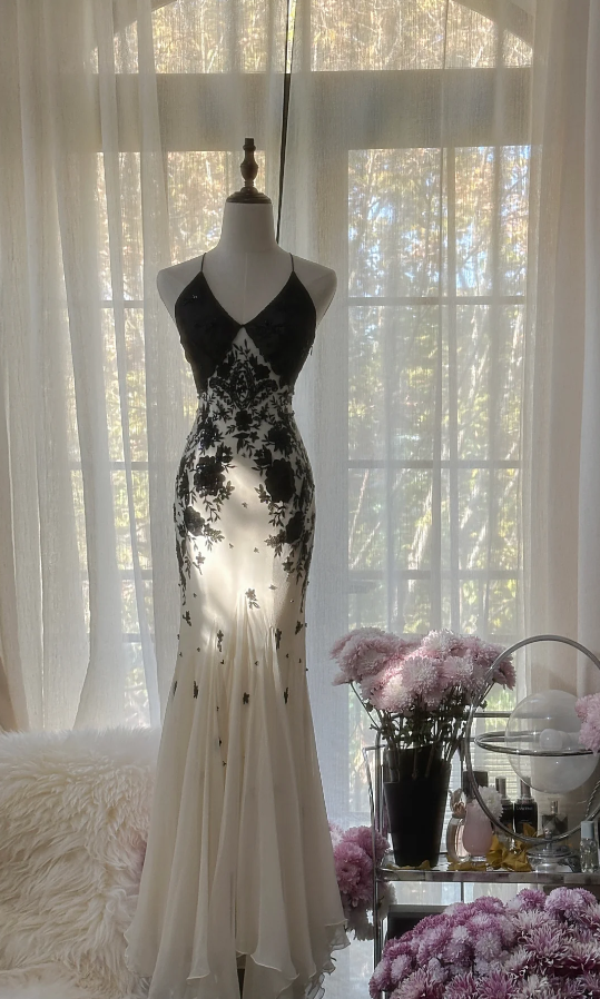 Classy V Neck Beige Chiffon Beaded Appliques Formal Wedding Guest Dress Long Mermaid Party Dress D2097