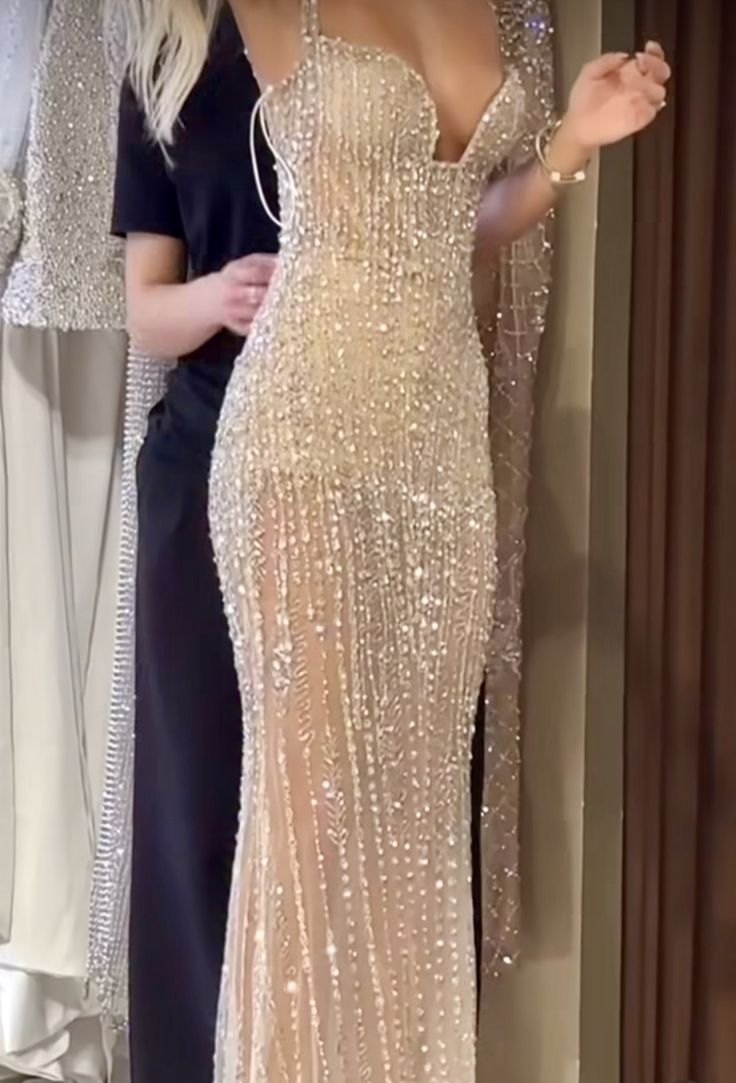 Shiny Spaghetti Straps Champagne Tulle Sequin Mermaid Long Evening Dress Party Gowns D5193