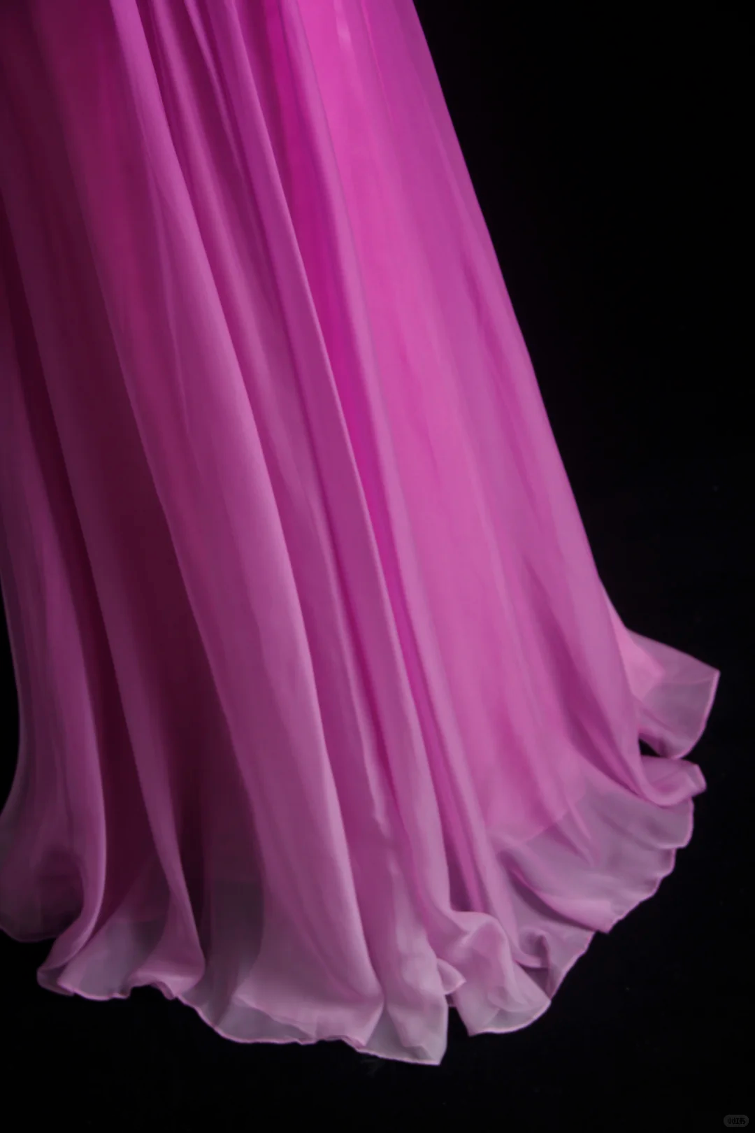 Elegant Halter V Neck Fuchsia Chiffon Beaded Party Dress Formal Long Wedding Guest Dress D2851