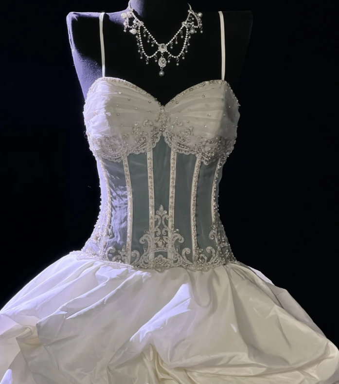 Pretty Spaghetti Straps Tulle Satin Pleated Beaded White Formal Wedding Dress Bridal Dress D552