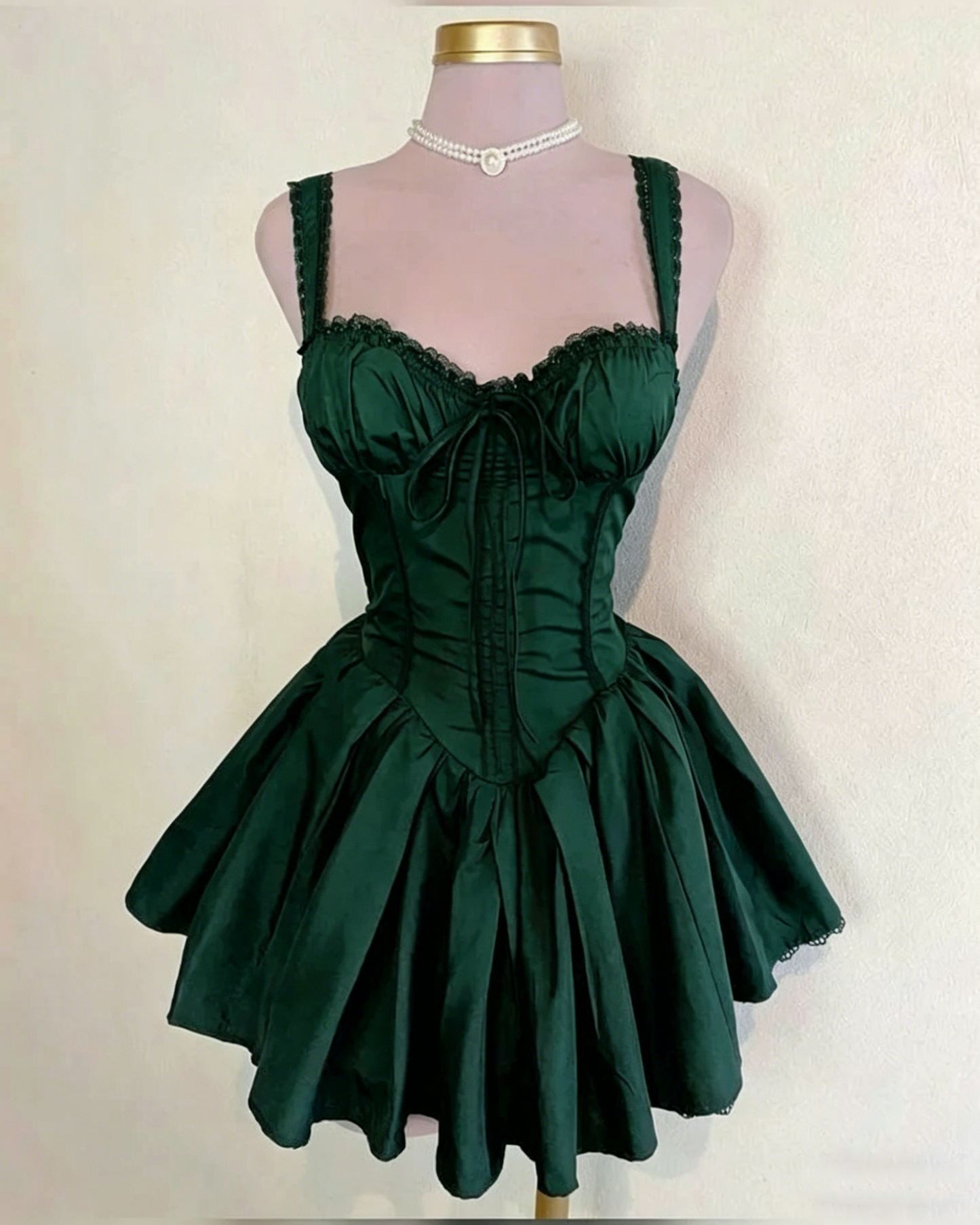 Elegant Black Sweetheart Neck Satin A Line Birthday Outfits Formal Graduation Homecoming Dress S768
