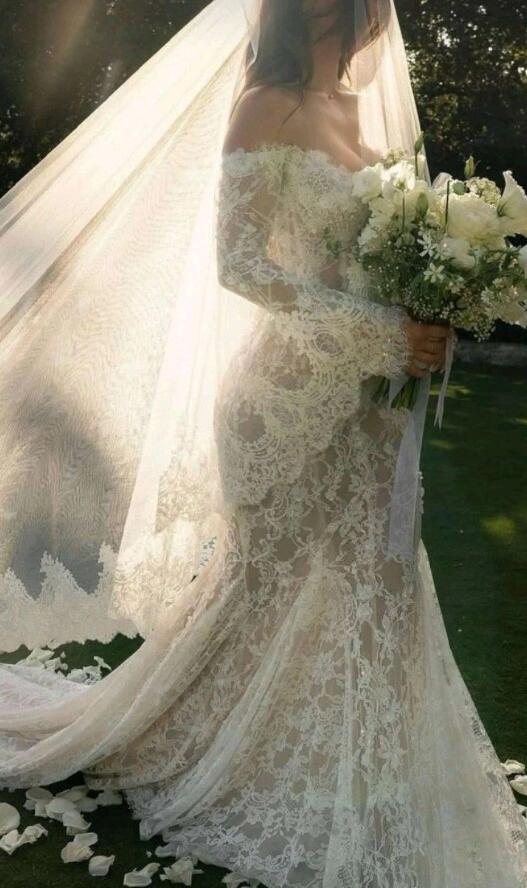 Pretty White Off The Shoulder Lace Mermaid Long Wedding Dress Without Veil D3598