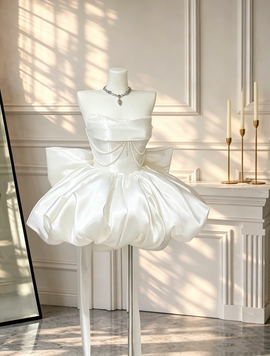 Cute Strapless Mini Cocktail Dress White Satin Beaded A Line Short Graduation Homecoming Dress With Bow D2693