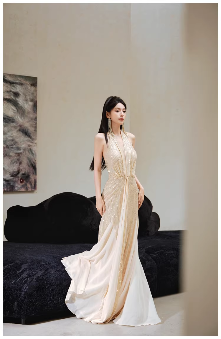 Gorgeous Halter V Neck Champagne Gold Sequin Mermaid Long Evening Dress Formal Birthday Outfits D2424