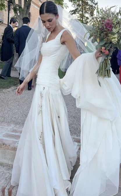 Glamorous White Spaghetti Straps Tulle Beaded Mermaid Long Wedding Dress Bridal Gown D3898