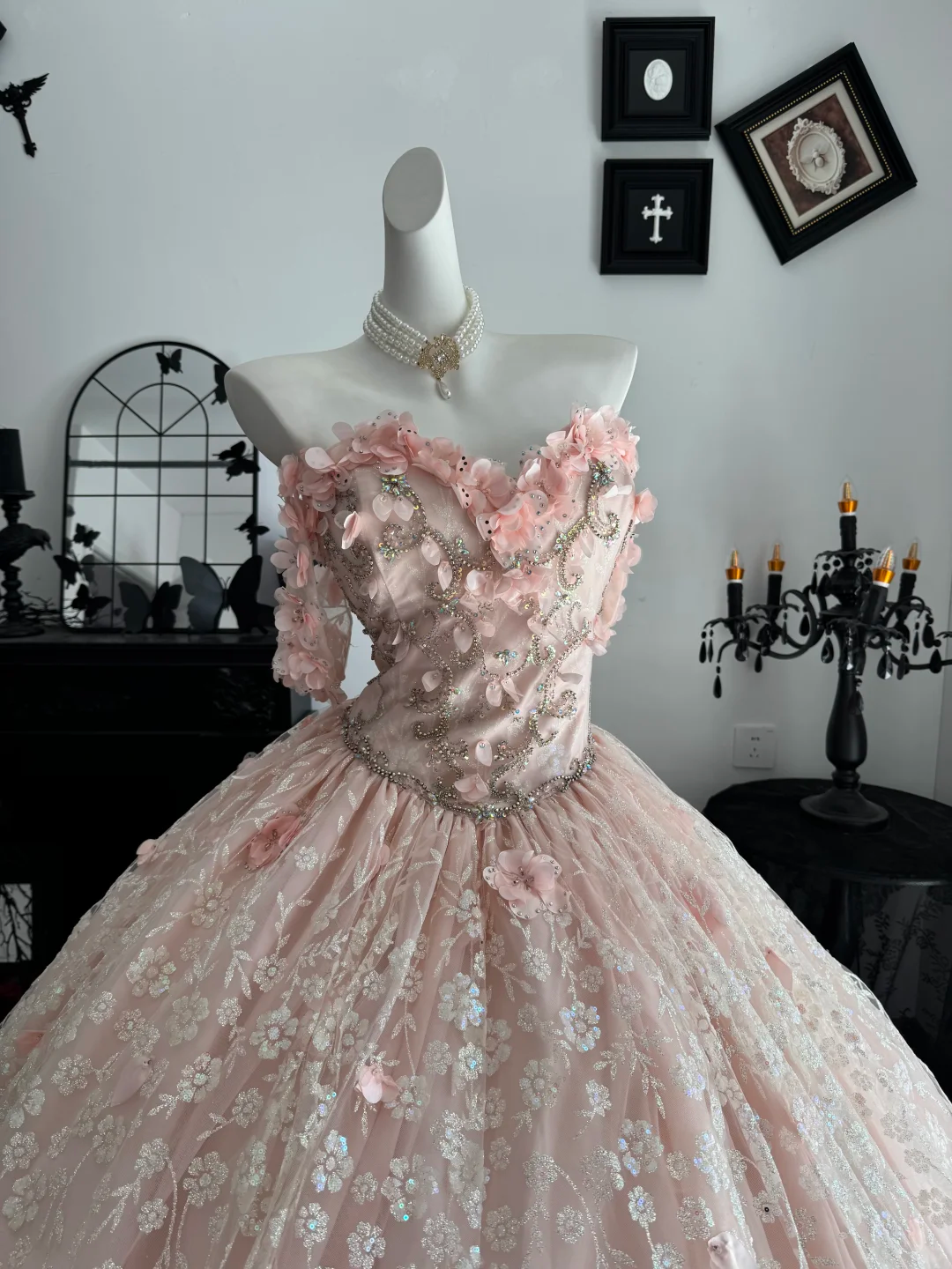 Cute Pink Off The Shoulder Tulle Sequin Floral Beaded Quinceanera Dress Sweet 15 16 Dress With Appliques D4718