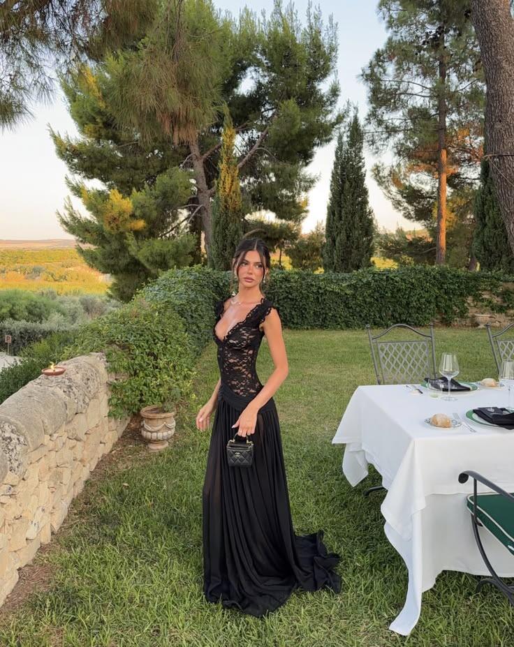 Sexy V Neck Lace Chiffon Evening Dress Black Long Party Gowns D5307