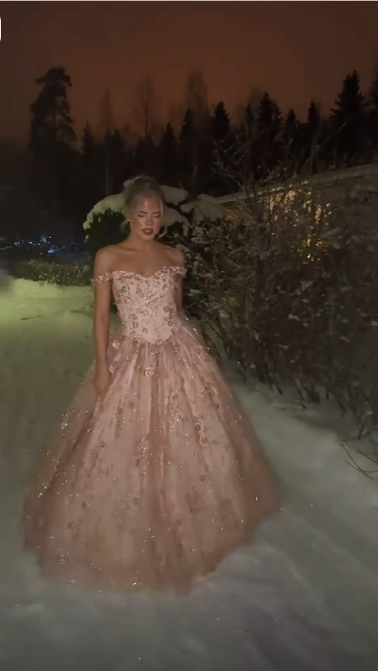 Pretty Pink Off The Shoulder Tulle Sequin Appliques Quinceanera Dress Sweet 16 Dress D5131