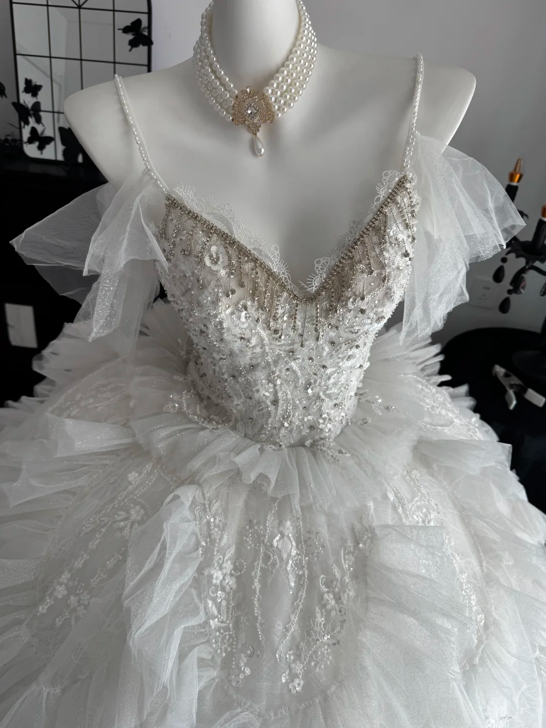 Fairy Spaghetti Straps White Tulle Ruffle Beaded Long Wedding Dress Bridal Dress D3696