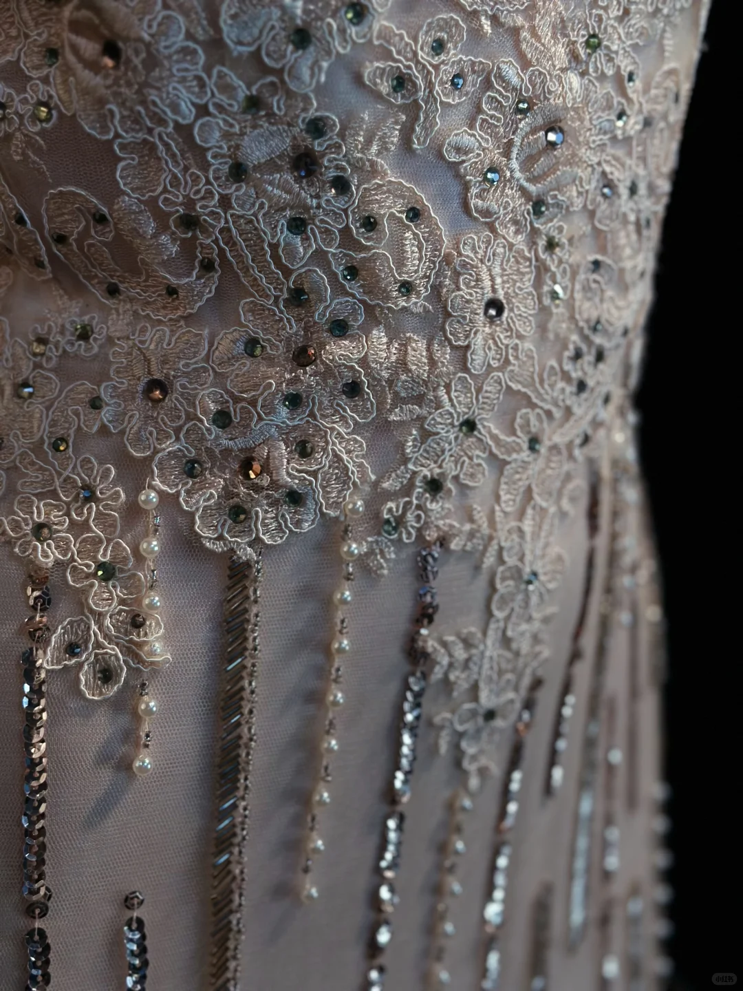 Classy V Neck Apricot Pink Sequin Beaded Mermaid Long Party Dress Evening Dress With Appliques D2516