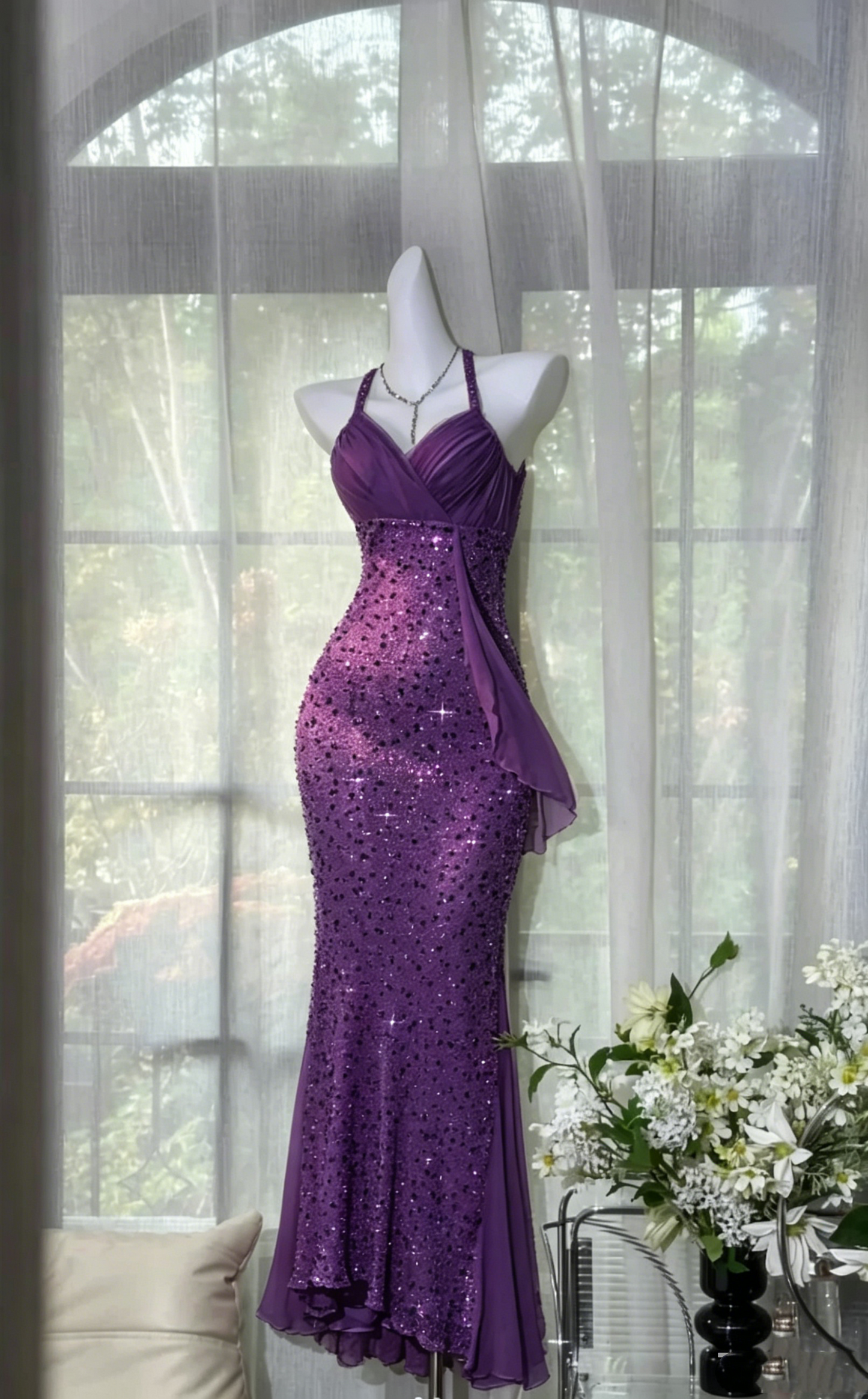 Shiny White Halter V Neck Sequin Beaded Mermaid Prom Gown Backless Long Party Dress D925
