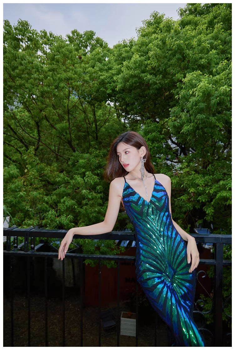Vintage Green Spaghetti Straps Sequin Mermaid Long Evening Dress Birthday Dress D2447