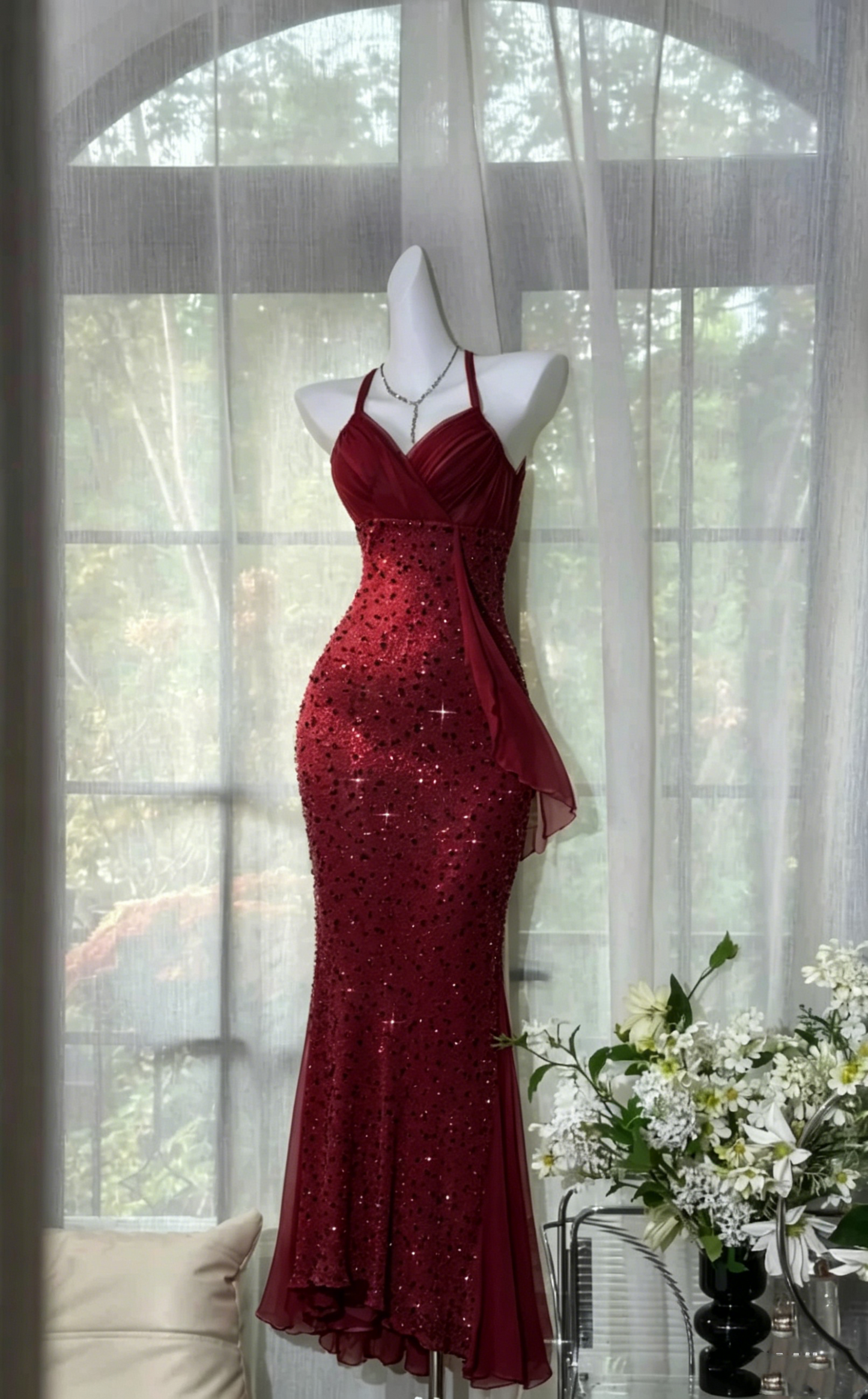 Shiny White Halter V Neck Sequin Beaded Mermaid Prom Gown Backless Long Party Dress D925