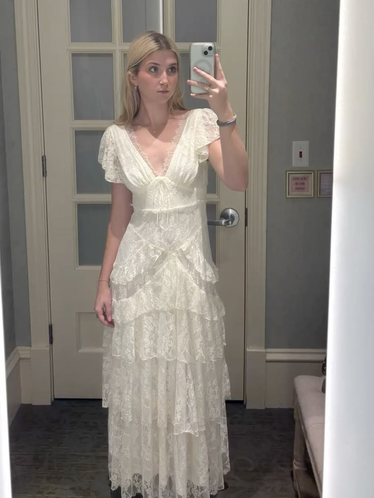 Classy V  Neck Lace Layered A Line Long Evening Dress White Long Birthday Party Gowns D5033