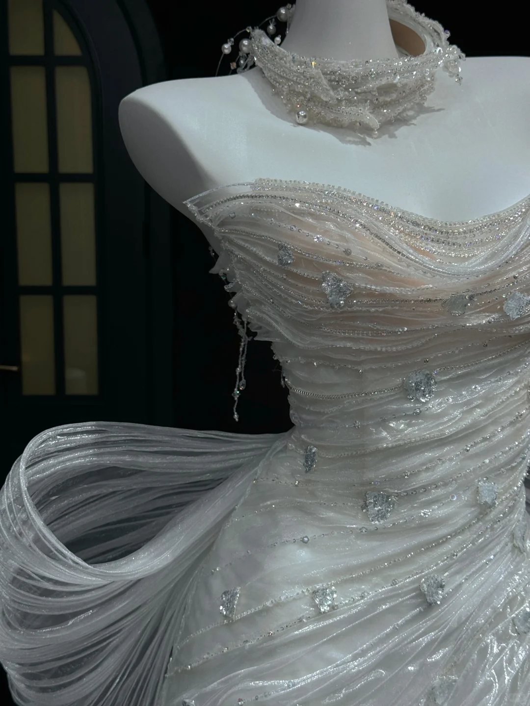 Classy White Tulle Pleated Beaded Mermaid Long Wedding Dress,Formal Bridal Dress With Bow D3084