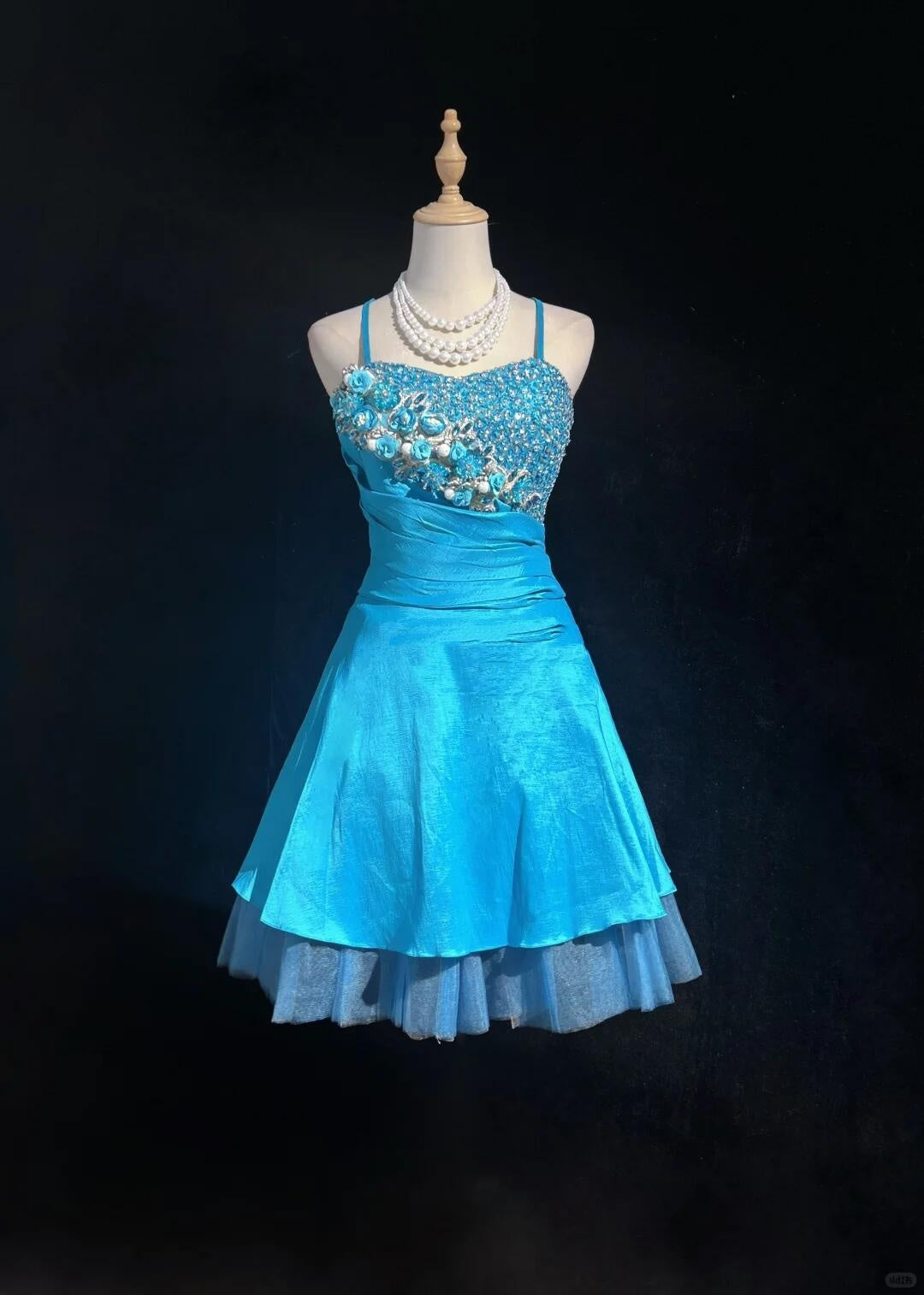 Glamorous Blue Satin Beaded 3D Floral Short Graduation Homecoming Dress.Spaghetti Straps A Line Mini Birthday Dress D3388