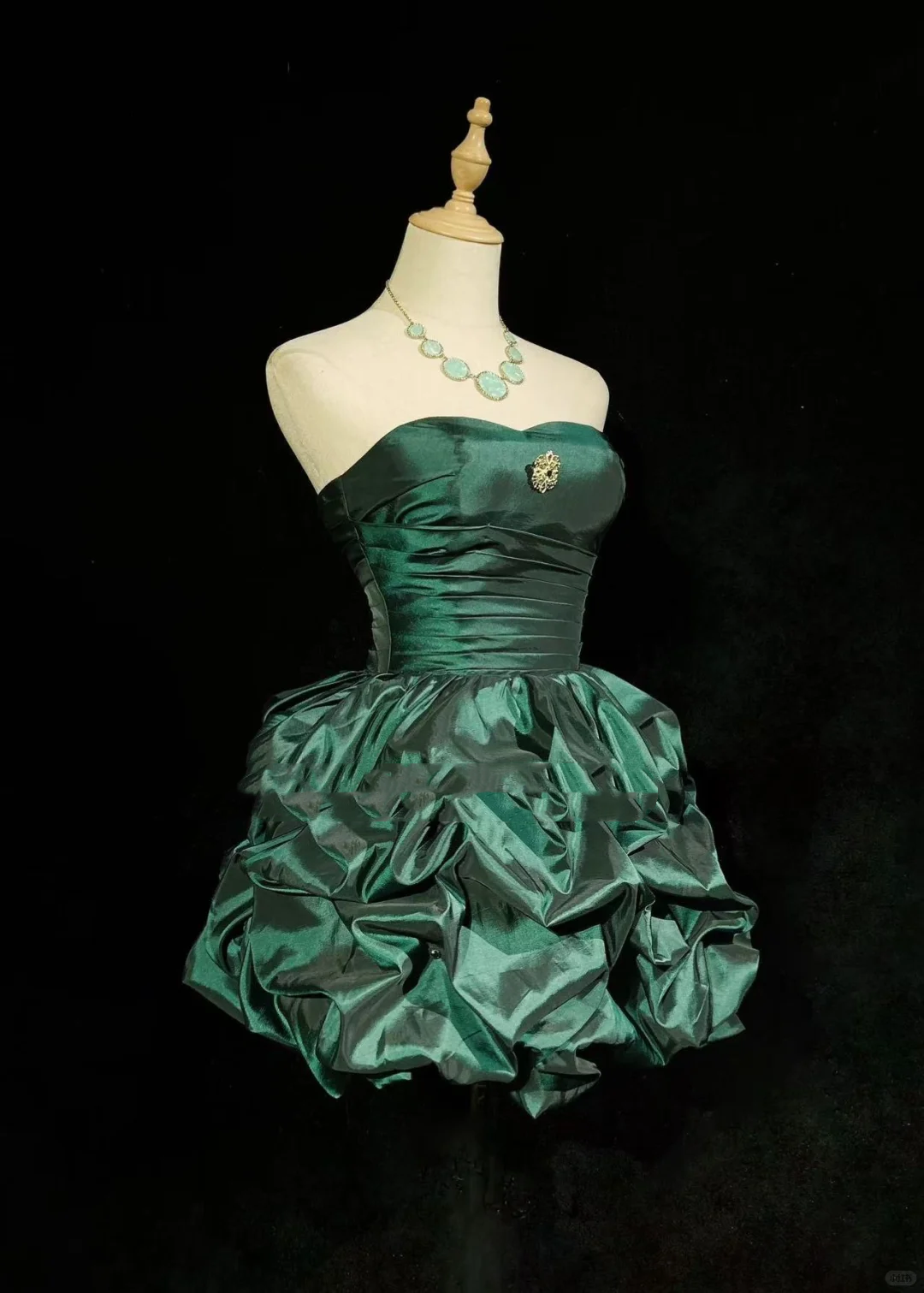 Fashion Green Satin Pleated A Line Short 18th Birthday Outfits ,Formal Homecoming Dress D3360