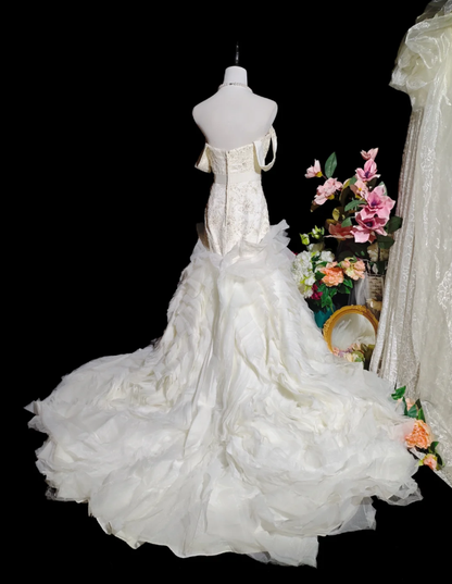 Pretty Spaghetti Straps Satin Appliques Beaded Tulle Pleated Mermaid Long Wedding Dress Bridal Dress D2371