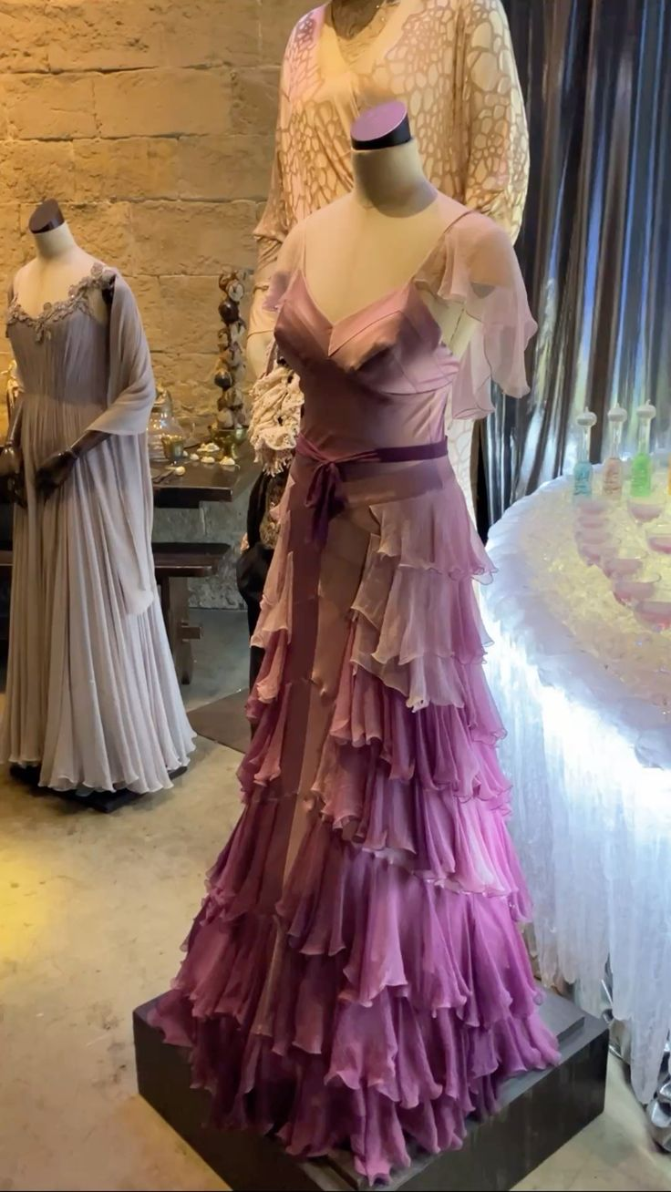 Unique Spaghetti Straps V Neck Ombre Purple Layered Chiffon Long Party Dress Birthday Evening Gowns D1966