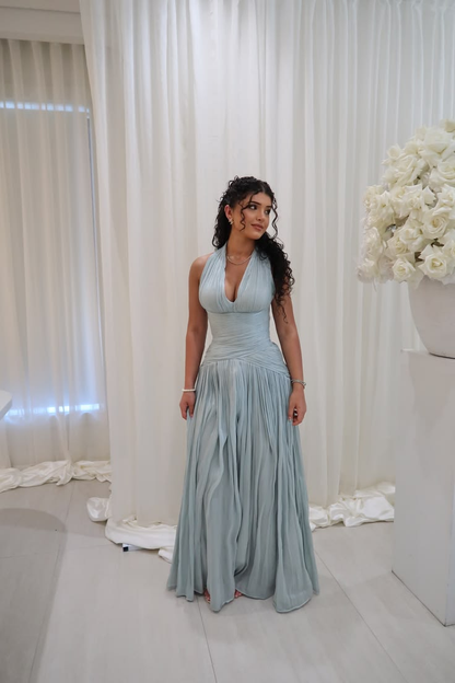 Chic Halter V Neck Tulle Pleated A Line Slit Long Party Dress Evening Gown D5025