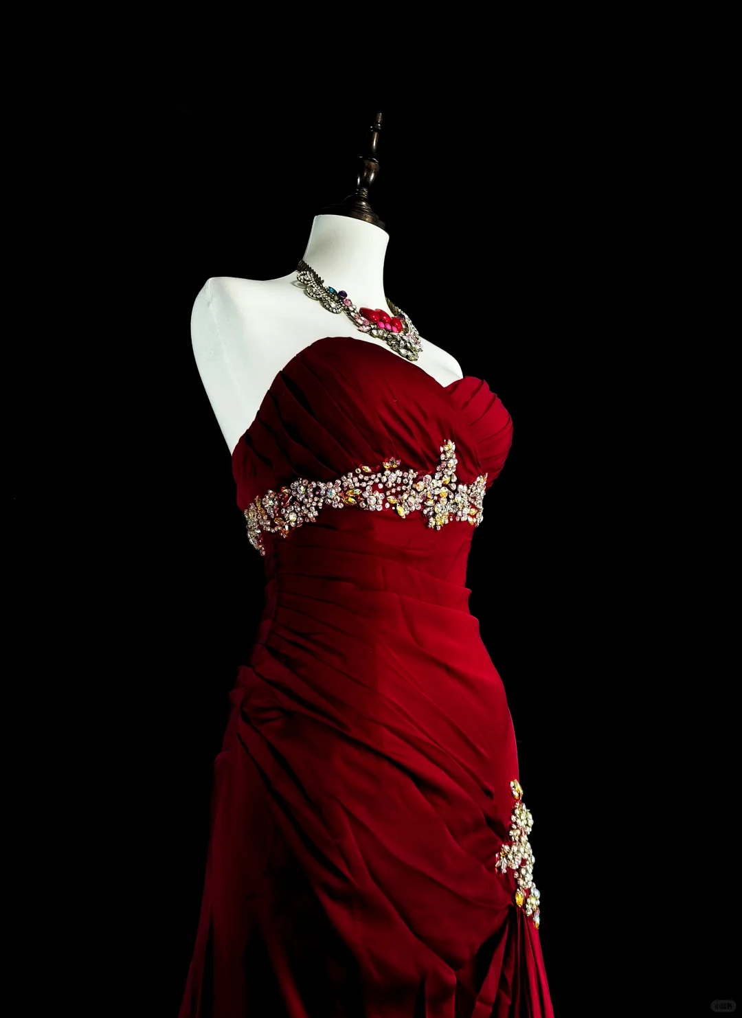 Vintage Sweetheart Neck Satin Pleated Beaded Evening Dress Burgundy Mermaid Long Party Dress D5378