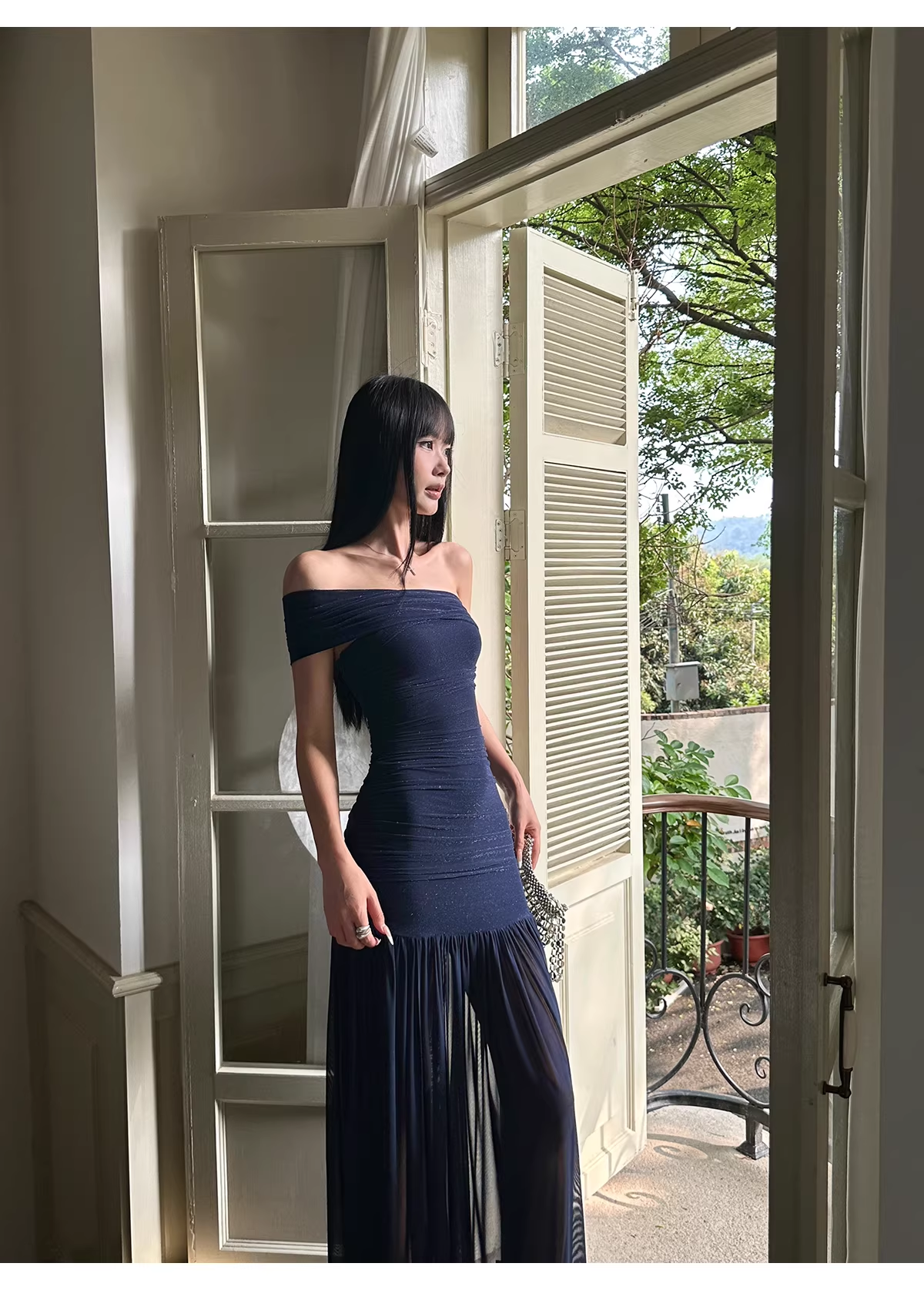 Sexy Halter V Neck White A Line Long Party Dress Formal Evening Gown D2122