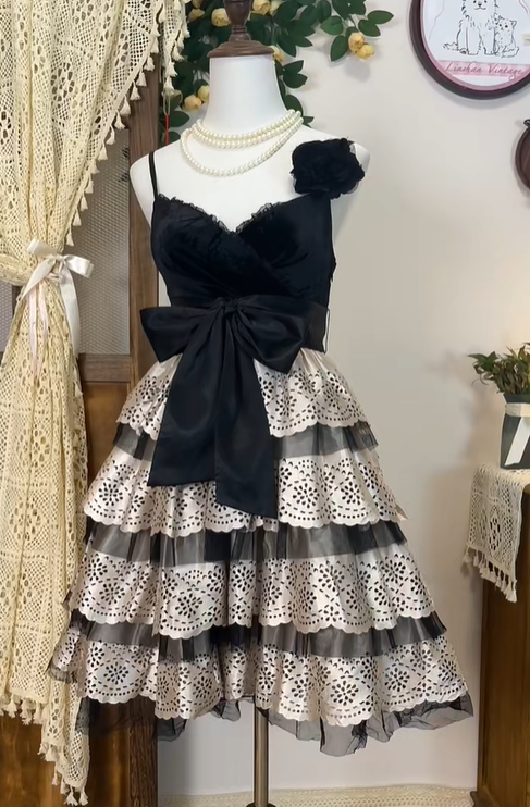 Vintage Spaghetti Straps A Line Homecoming Dress Mini Prom Dress With Bow S460