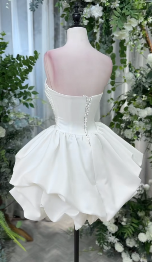 Elegant Strapless White Satin Pleated A Line Short Homecoming Dress Birthday Outfits D2833