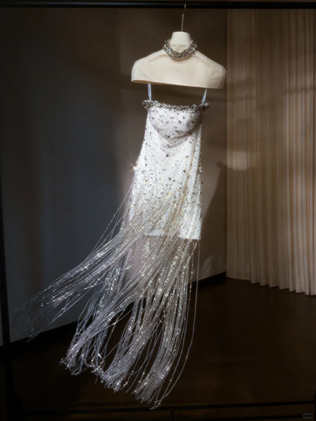 Sparkly Strapless White Sequin Beaded Tassel Sheath Short 6th Grade Homecoming Dress Cocktail Dress D3061