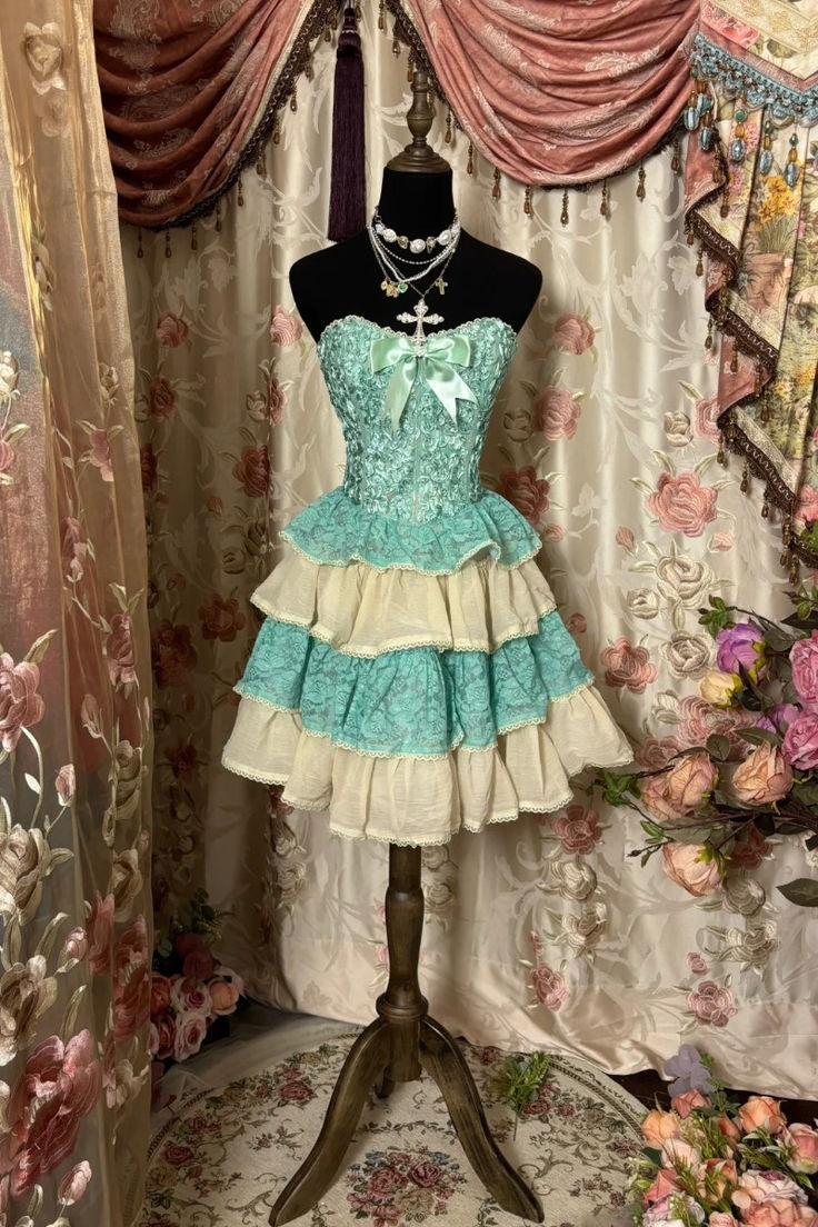 Vintage Strapless Lace Layered A Line Short Birthday Party Dress Homecoming Dress D449